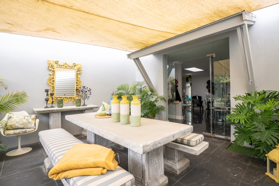 3 Bedroom Property for Sale in Lake Michelle Western Cape